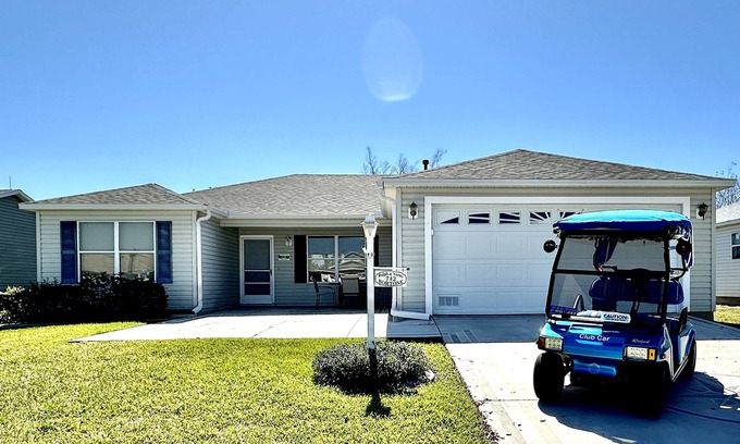 Lynnhaven Maison | 2/2 in The Village of Lynnhaven