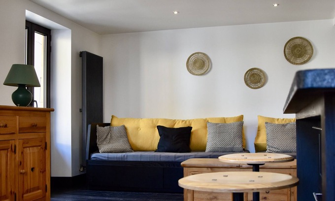 Brides-les-Bains Appartement | Appartement 2/4 personnes, centre ville, proche des thermes.