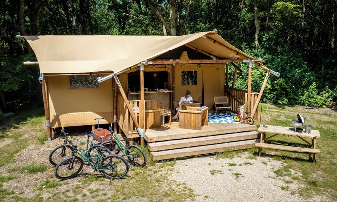 Huizen Location De VR | 2-4-person safari tent in the holiday park Landal Gooise Heide