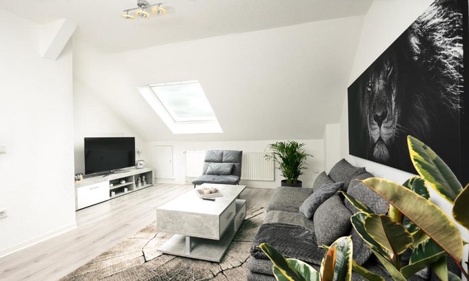 Hamm Appartement | 2,5-Zimmer inkl Arbeitsplatz, WLAN & free Netflix, Amazon-Free Parken vollausgestattete Wohnung, 24h Check In