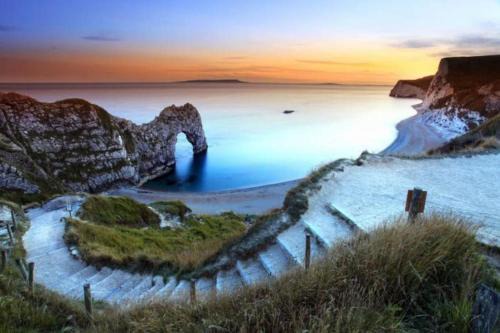 Andover Maison | 2-6 guests Holiday Home in Durdle Door