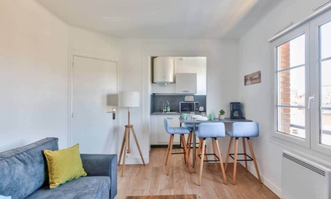 Nord - Gare Appartement | 2 adjoining T2 apartments, ideal for professionals or vacations with friends
