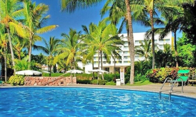 Isla Iguana Appartement | 2 BD Beachfront Condo in 5 star Resort Mayan Palace in Puerto Vallarta!