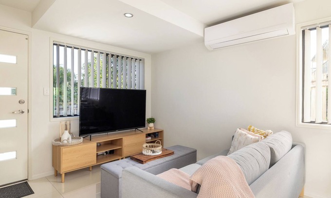 Sunnybank Appartement | 2 Bdr Apt! Train! Parking! Restaurants! 3144D2