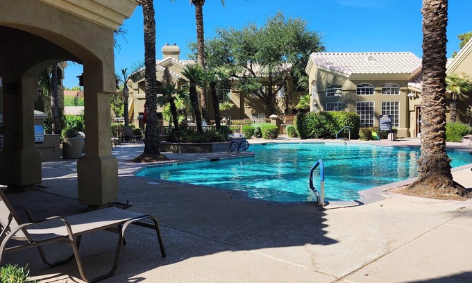 Paradise Valley Village Copropriété | 2 Bdrm 2 Ba near Orange Tree Golf Resort in Scottsdale