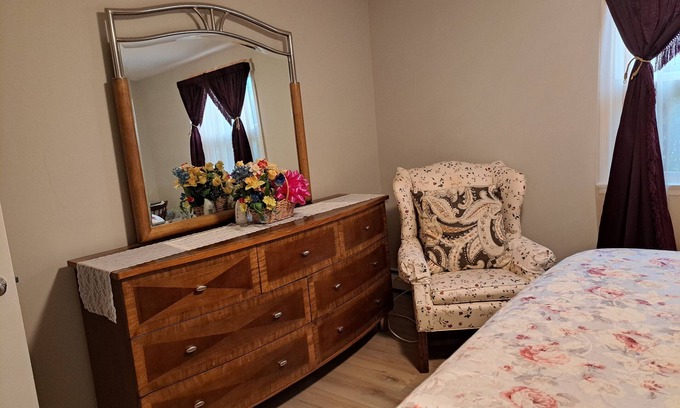 Dale City Maison | 2-bdrm apt in charming Woodbridge w/ AC, WiFi, 45 mins south of Washington, DC