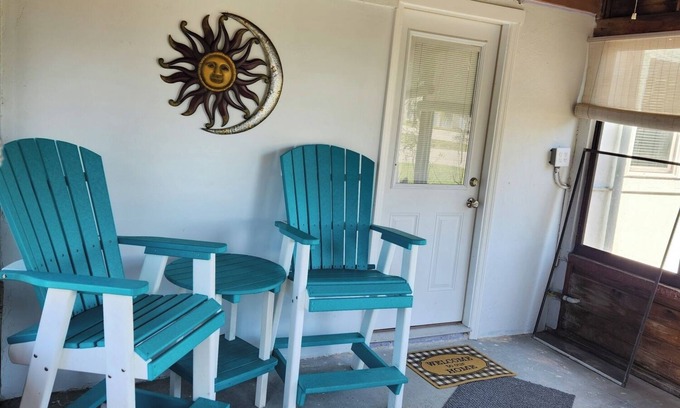 Allandale Maison | 2-bdrm home 2.8 miles to beach and 9 miles to speedway-Trailer parking available