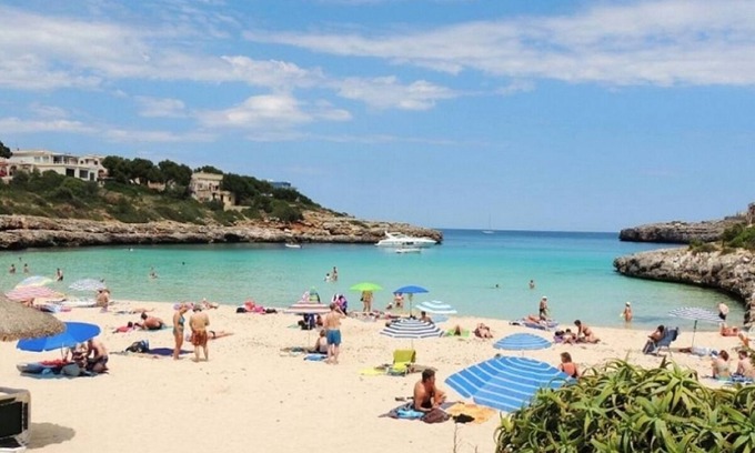 Cala Marcal Villa | Villa Mari Pili - Deux belles villas offertes ensemble pour famille / amis avec un jardin / piscine partagée et à seulement 200 m de la plage! - Wifi gratuit