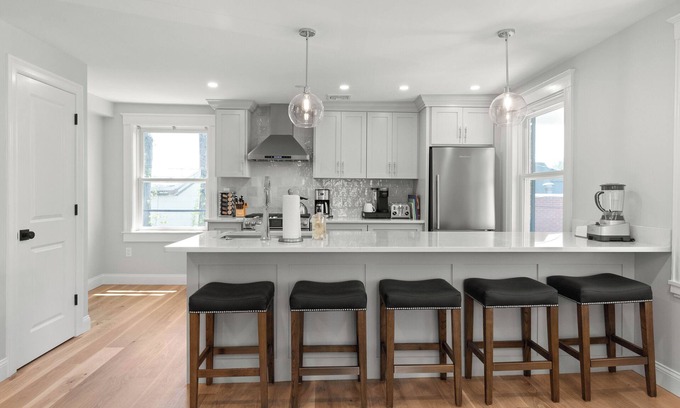 Andover Appartement | 2 Bed, 1.5 Bath Stunning Apartment, Central Andover Location