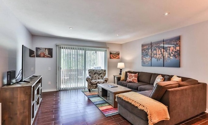 San Carlos Maison | 2 bed 2.5 bath Lake Murray Condo - Resort-Style Living in La Mesa