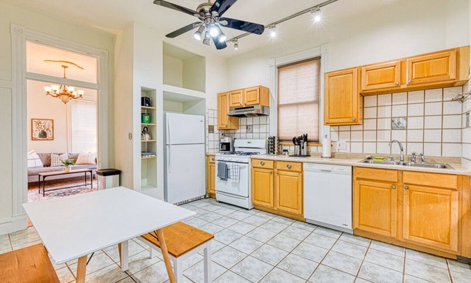 Benton Park Maison | 2 Bed and 1 Bath Family Friendly Home