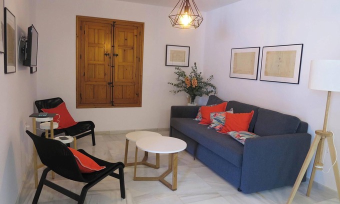 Santa Marina Appartement | Appartement (2 ch.), proche centre historique avec terrasse sur le toit et Wi-Fi.