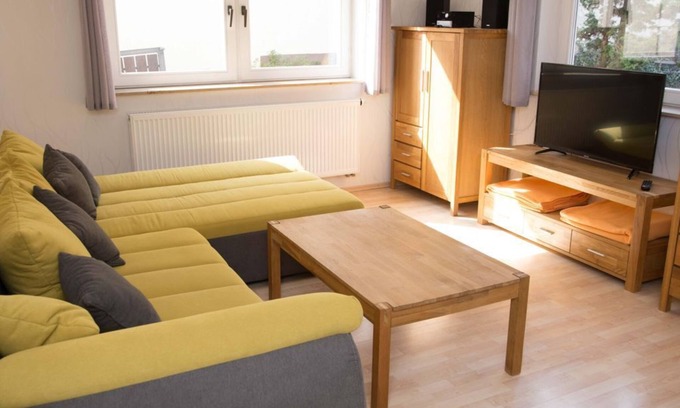 Minfeld Appartement | Appartement à 2 lits "Ferienwohnung Hofgarten" - Maison d'hôtes SOLANA