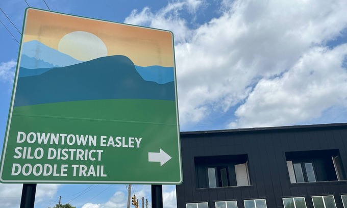 Easley Maison | 2 Bed - Bourbon Lovers Dream - Close to Clemson, Greenville, and Easley Silos