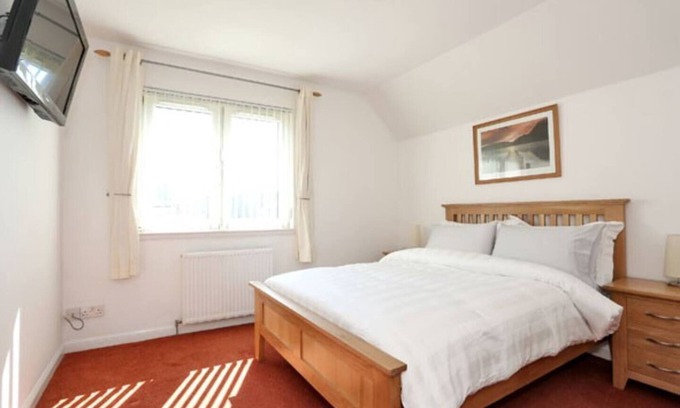 Central Aberdeen Appartement | 2-Bed Condo Best of Beach & City, FREE Parking!