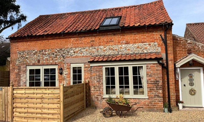 Great Snoring Cottage | Chalet confortable à 2 chambres, parfait pour les amis, la famille et les compagnons à fourrure