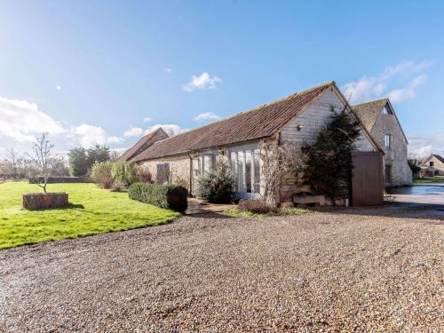 Chippenham Maison | 2 Bed in Chippenham 77333
