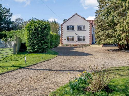 Melton Constable Maison | 2 Bed in Melton Constable 75761