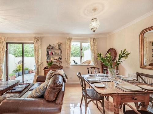 Narberth Maison | 2 Bed in Narberth 84026