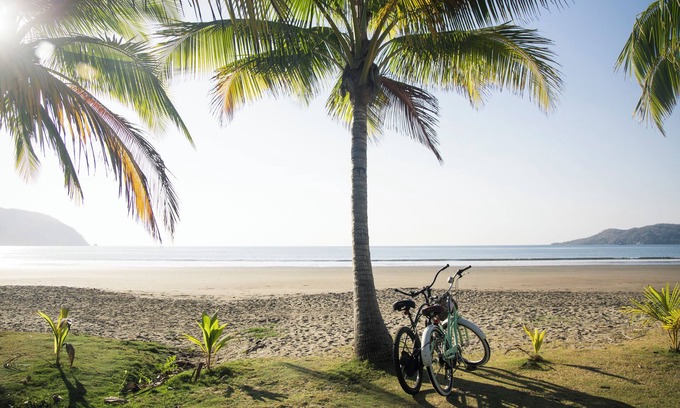 Tambor Copropriété | 2-bedroom condo in Blue Zone with direct beach access.
