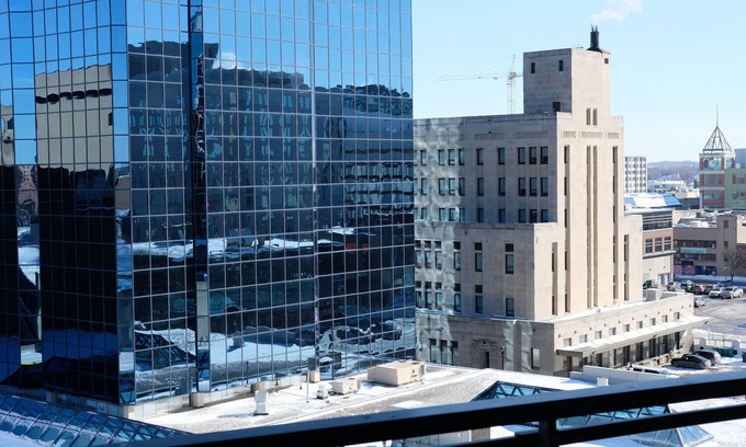 Downtown London Copropriété | 2 Bedroom 2 bath condo in the DT core