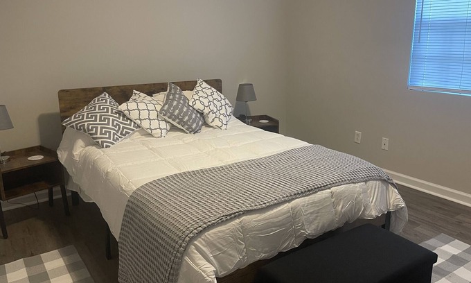 Waycross Appartement | 2 bedroom 2 bath home away from home apt