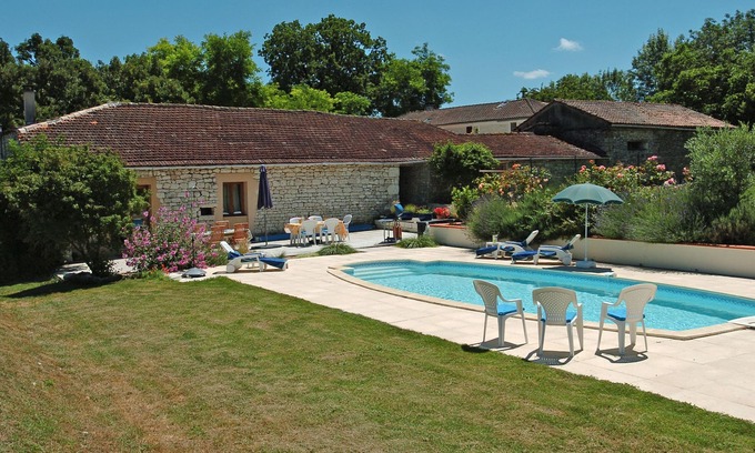 Montaigu-de-Quercy Maison | 2 chambres 2 salles de bains Quercy traditionnelle grange en pierre