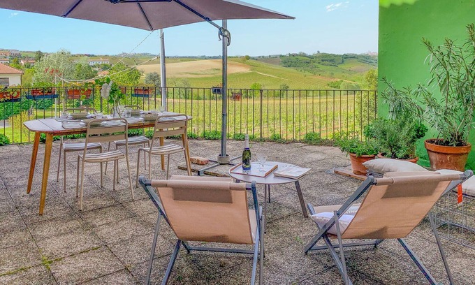 Montegrosso dʼAsti Appartement | 2 bedroom accommodation in Montegrosso d'Asti