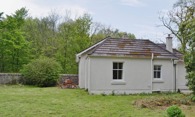 Dunfermline Cottage | Hébergement 2 chambres à Oakley, près de Dunfermline