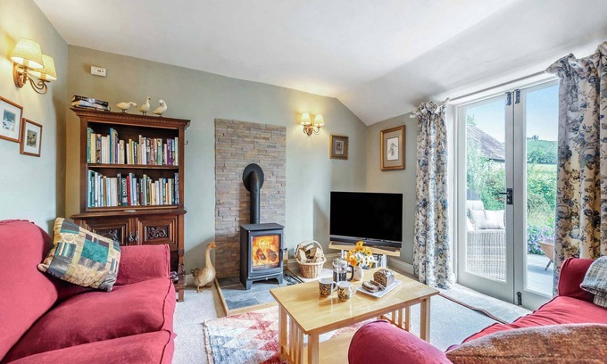 Llandysul Cottage | Chosen for its superb standard of finish with magnificent views across the countryside.