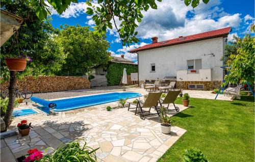 Sarsoni Appartement | 2 Bedroom Amazing Apartment In Drazice