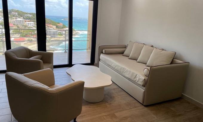 Point Blanche Appartement | 2-bedroom apartment, sea view terrace in marvelous Point Blanche, 2 BA, AC, WIFI