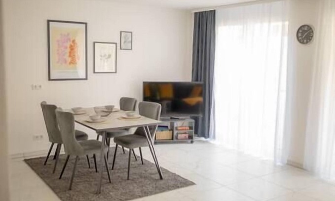 Radolfzell am Bodensee Appartement | 2-bedroom apartment, new building, 62 sqm, parking, elevator