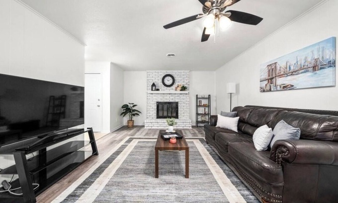 Fort Smith Appartement | 2-bedroom apartment in cool Fort Smith with AC
