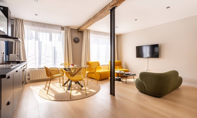 Lille Centre Ville Appartement | Appartement 2 chambres, idéal familles et groupes