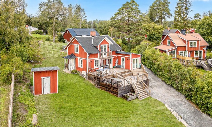 Dyvik Maison | 2 Bedroom Awesome Home In Åkersberga