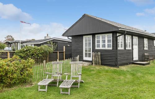 Sjaelborg Maison | 2 Bedroom Beach Front Home In Esbjerg V