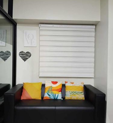 CSJDM Appartement | 2 BEDROOM CONDO close to SM Tungko BULACAN ideal for Family Queen bed on Bedroom 1 accessible to Bedroom 2 with sliding doors Free Wifi & Netflix to watch in a comfy sofa & twin bed Access to SWIMMING POOL entry is very affordable and kids get for free