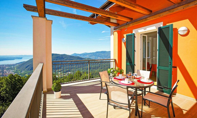 Comero Appartement | Appartement d'angle 2 chambres dans une villa de prestige de 1850 avec piscine chauffée solaire