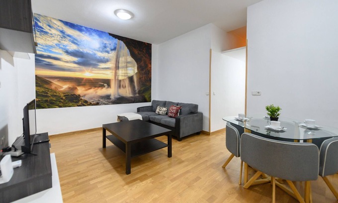 Barrio de La Latina Appartement | 2-bedroom flat in the heart of Madrid: location and comfort