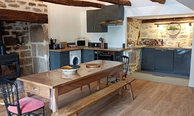 Saint-Julien-le-Pelerin Maison | Vrbo Property