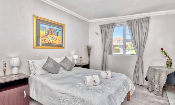 L'Agulhas Appartement | APPARTEMENT MEUBLÉ DE 2 CHAMBRES MEUBLÉ AGULHAS AFRIQUE DU SUD