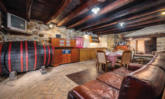 Marcenegla Maison | Magnifique maison de 2 chambres à.