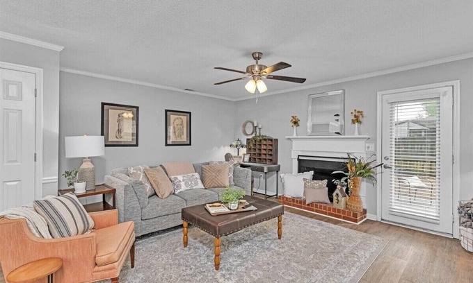 National Hills Maison | 2 bedroom home with 1.5 bathrooms and fully fenced backyard