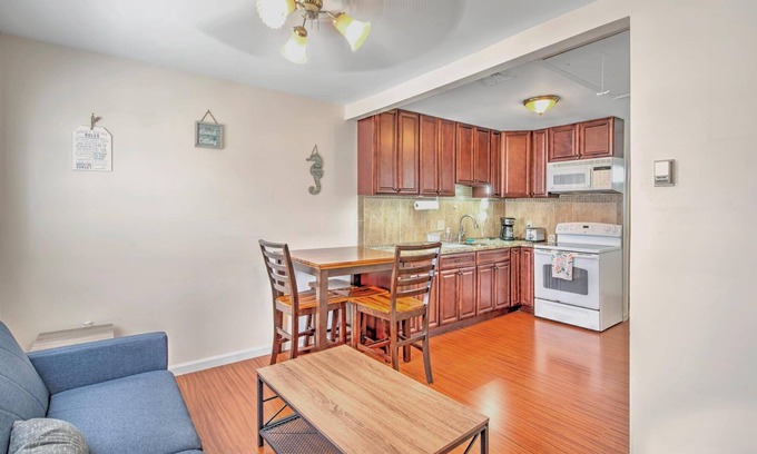 Ortley Beach Cottage | 2 Bedroom in Family Friendly Seaside Park