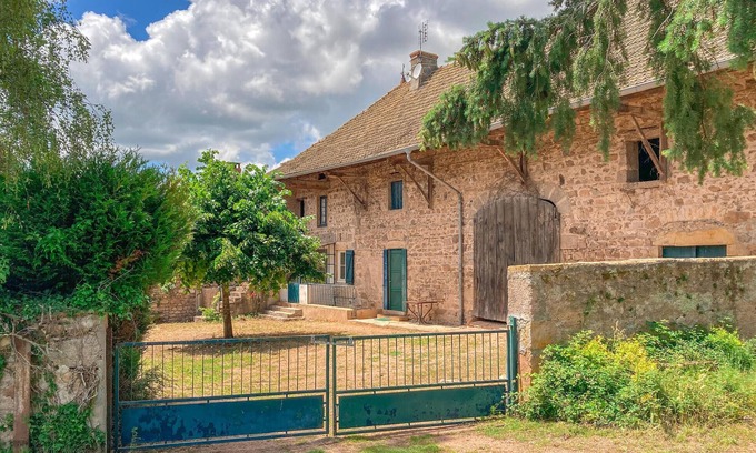 Dompierre-les-Ormes Maison | Belle maison de 2 chambres à Trambly