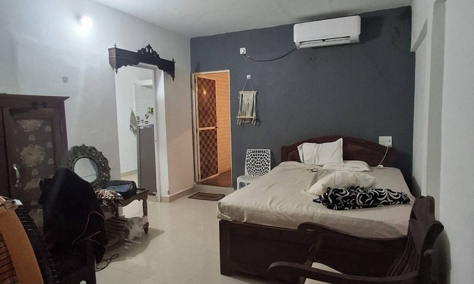 Mandrem Appartement | 2-bedroom Sea View apartment in Mandrem with WiFi, AC