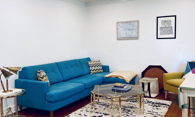 Weyburn Maison | 2-Bedroom Suite in the Heart of Downtown