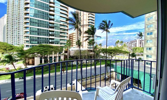 McCully - Moiliili Appartement | 2 Bedroom Waikiki Vacation Rental