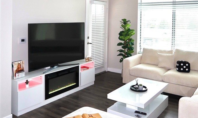 Riverside Appartement | 2 Bedrooms Lakeview Loft. Walk to Mill Ave & ASU.